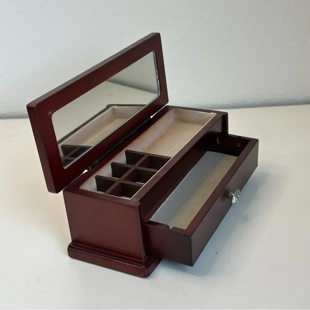 Story Vines Wood Jewelry‎ Box